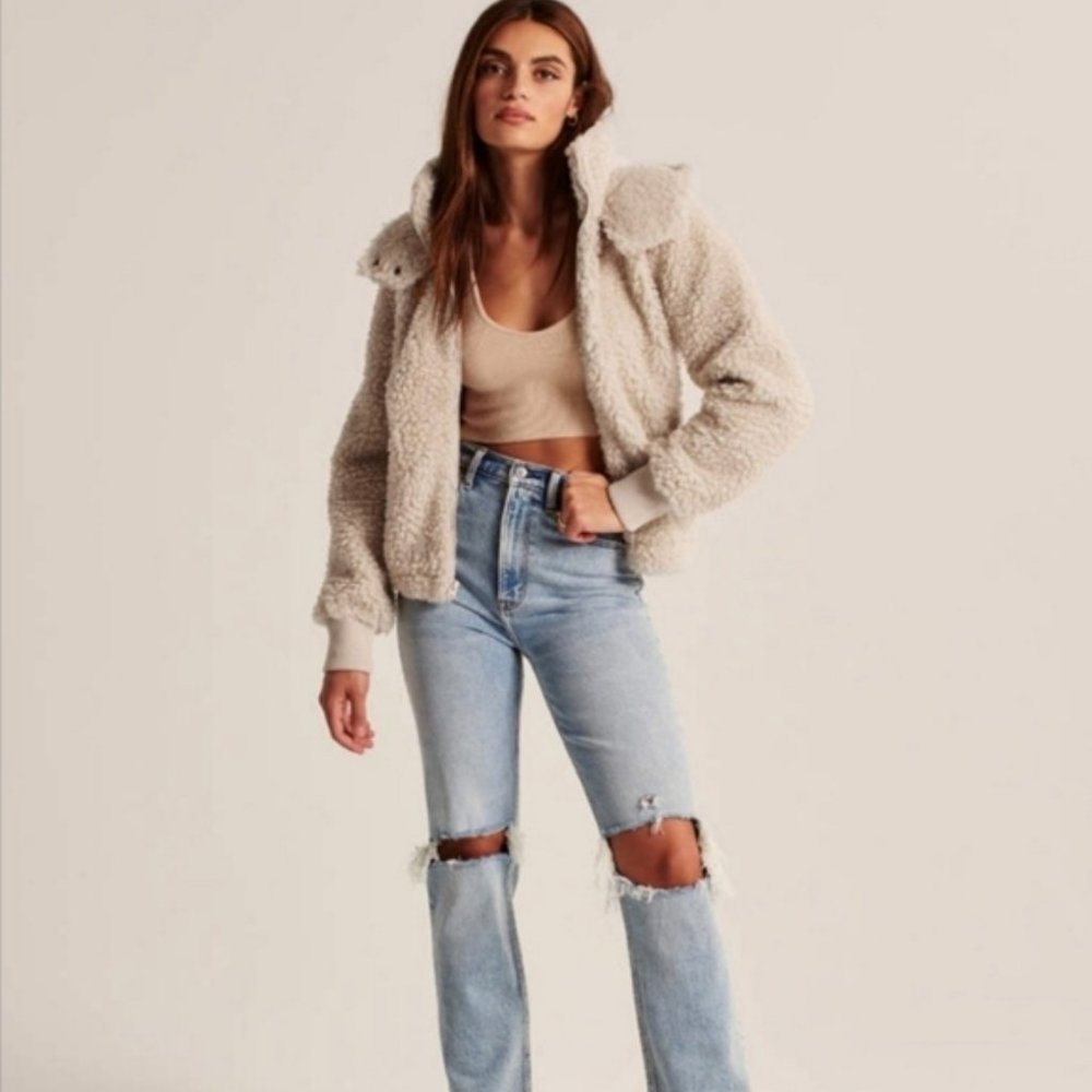 **NEW WITH TAG** White Abercrombie & Fitch Women Sherpa Zip Hoodie Jacket / Coat